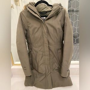 North face arctic women’s parka in thyme
